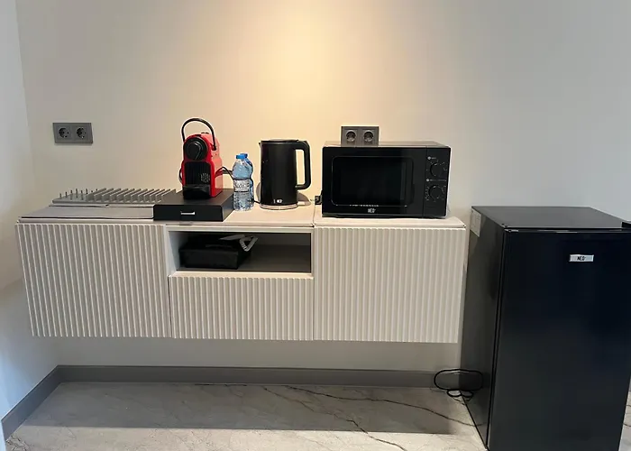 アパート Wave ヴァルナ